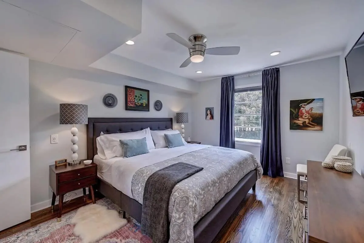 Comfortable 1Br Myers Park Oasis تشارلوت بيت للعطل